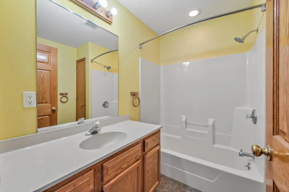 19077 12 Mile Road Mecosta Township, MI 49307