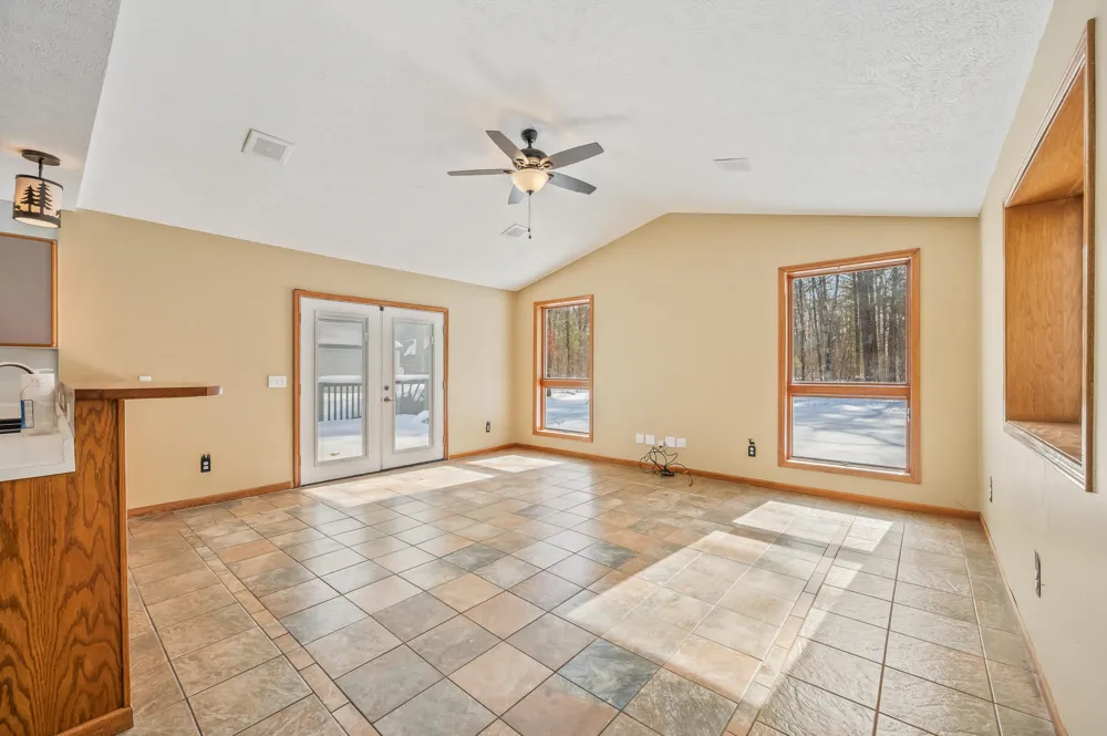 19077 12 Mile Road Mecosta Township, MI 49307