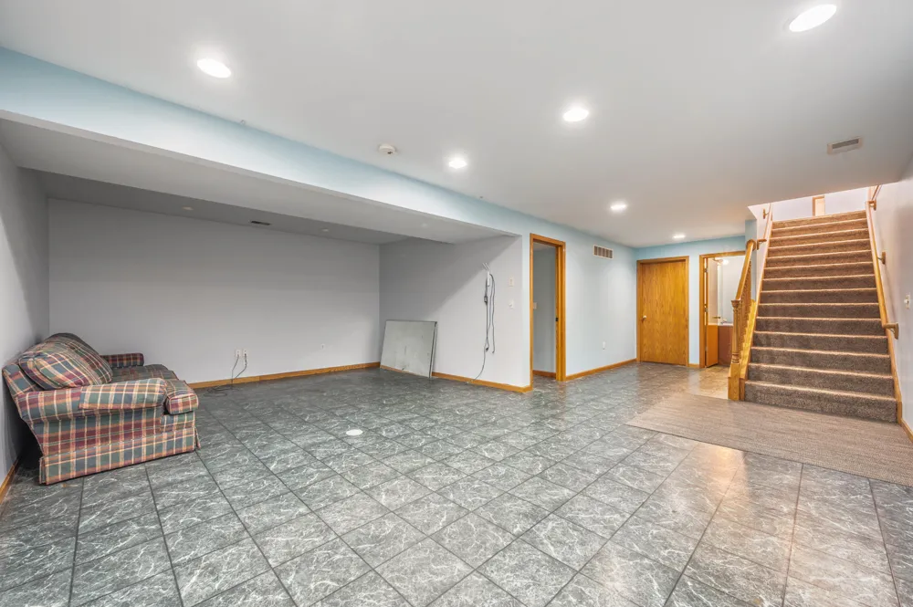19077 12 Mile Road Mecosta Township, MI 49307