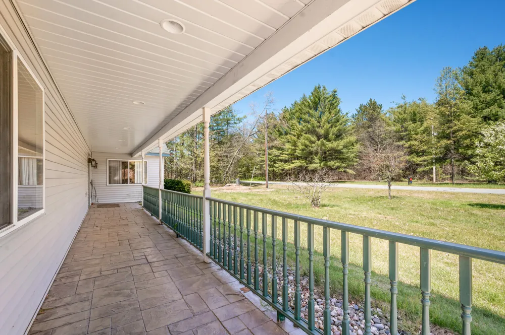 19077 12 Mile Road Mecosta Township, MI 49307