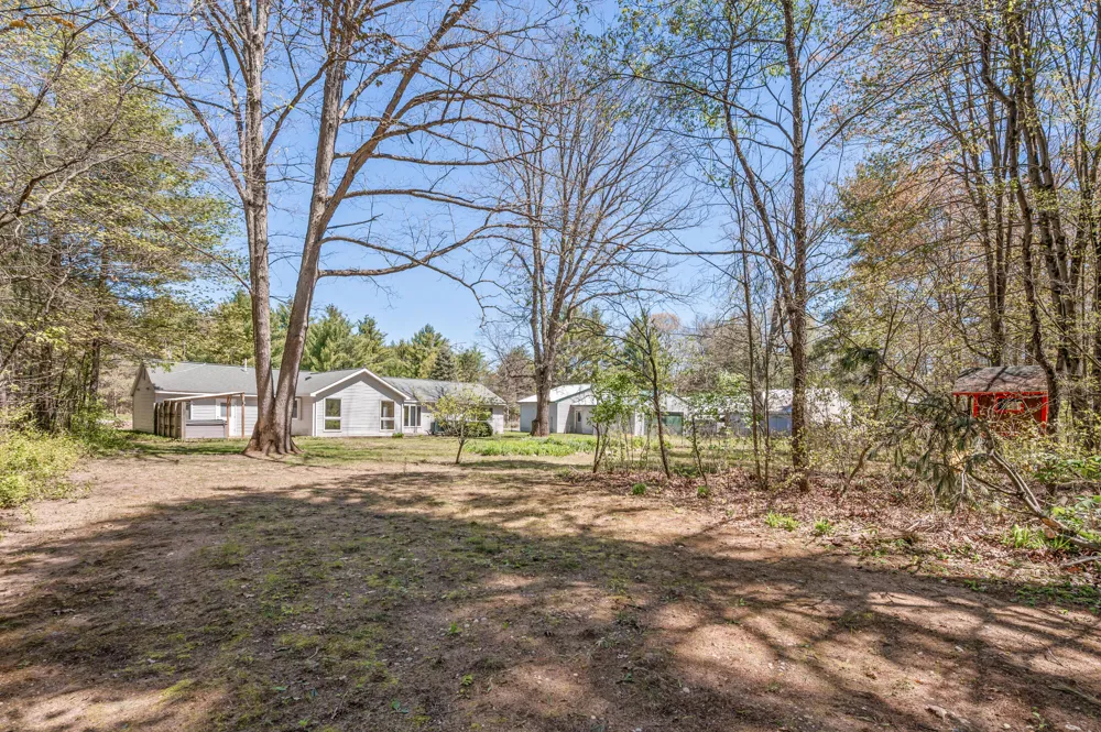 19077 12 Mile Road Mecosta Township, MI 49307