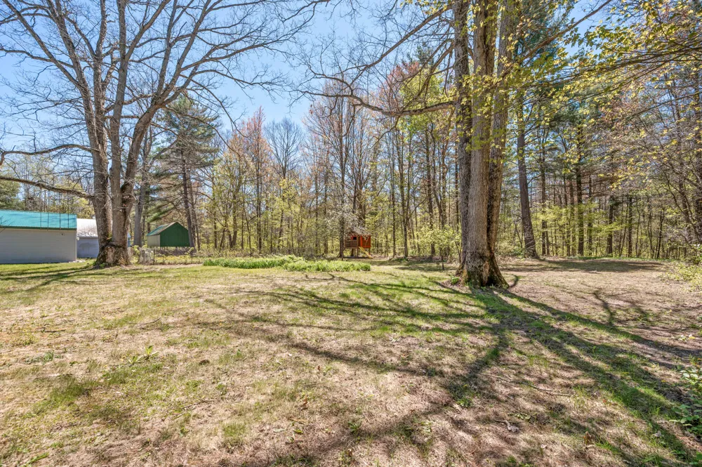 19077 12 Mile Road Mecosta Township, MI 49307