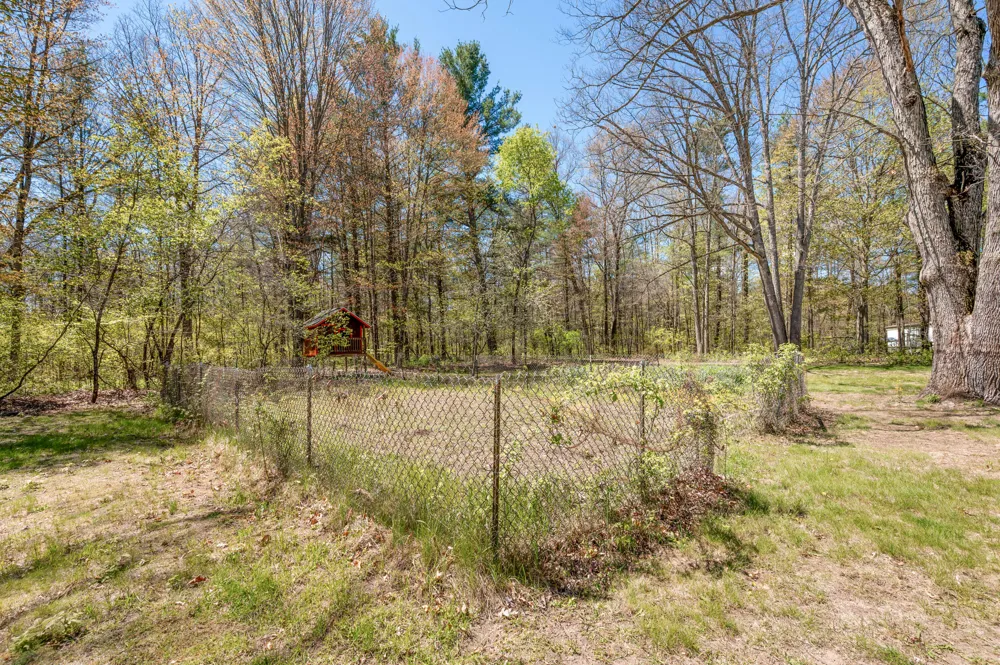 19077 12 Mile Road Mecosta Township, MI 49307