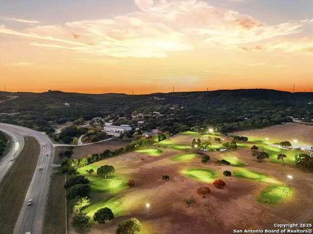 18668 Bandera Helotes, TX 78023