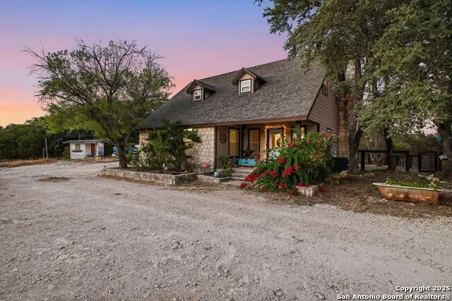 18668 Bandera Helotes, TX 78023