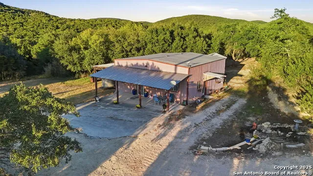 18668 Bandera Helotes, TX 78023