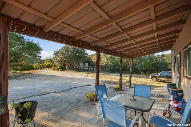 18668 Bandera Helotes, TX 78023
