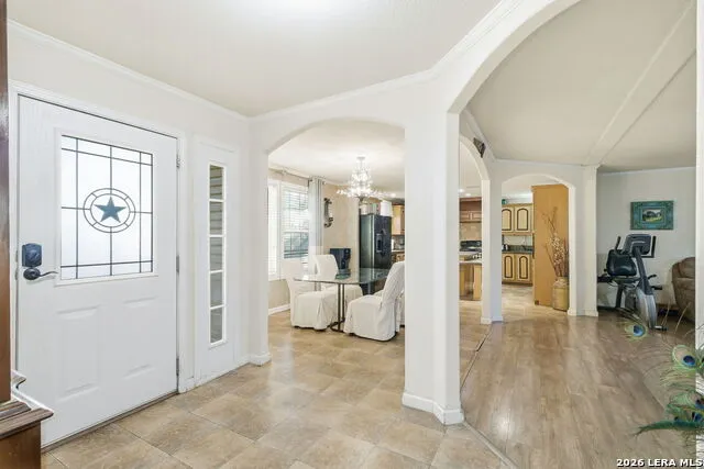 18668 Bandera Helotes, TX 78023