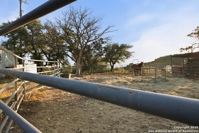 18668 Bandera Helotes, TX 78023