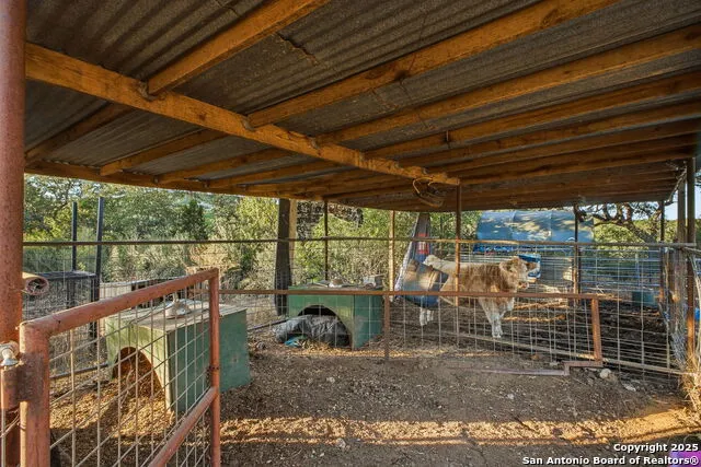 18668 Bandera Helotes, TX 78023