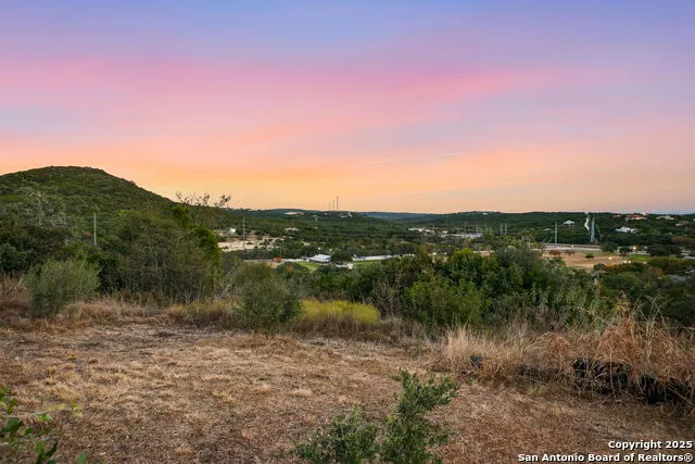 18668 Bandera Helotes, TX 78023