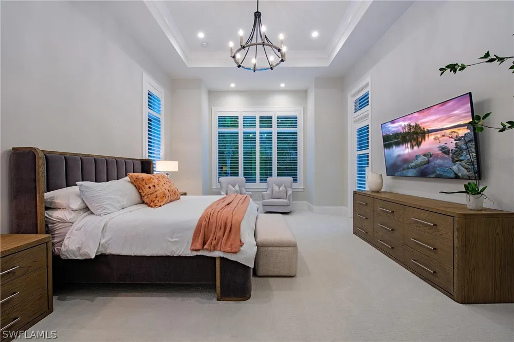 Mangrove Avenue Naples, FL 34109
