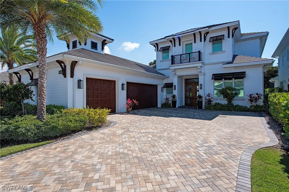 Mangrove Avenue Naples, FL 34109