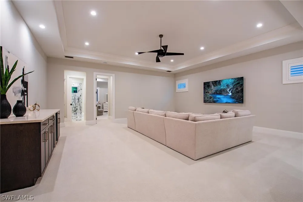 Mangrove Avenue Naples, FL 34109