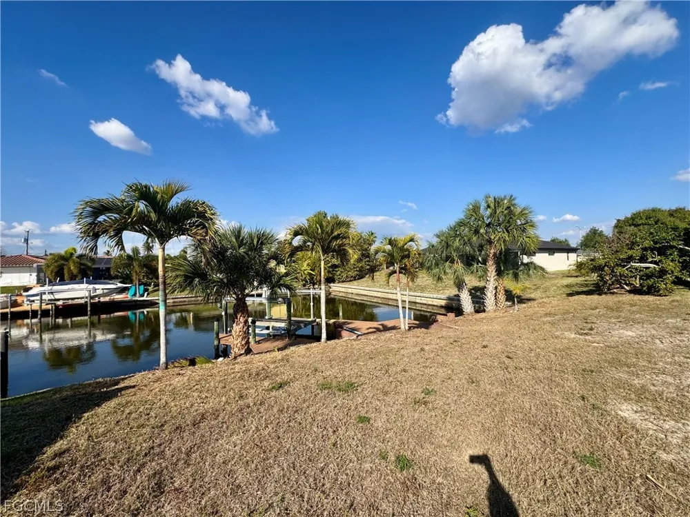 SE 33rd Terrace Cape Coral, FL 33904