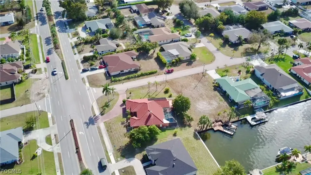 SE 33rd Terrace Cape Coral, FL 33904
