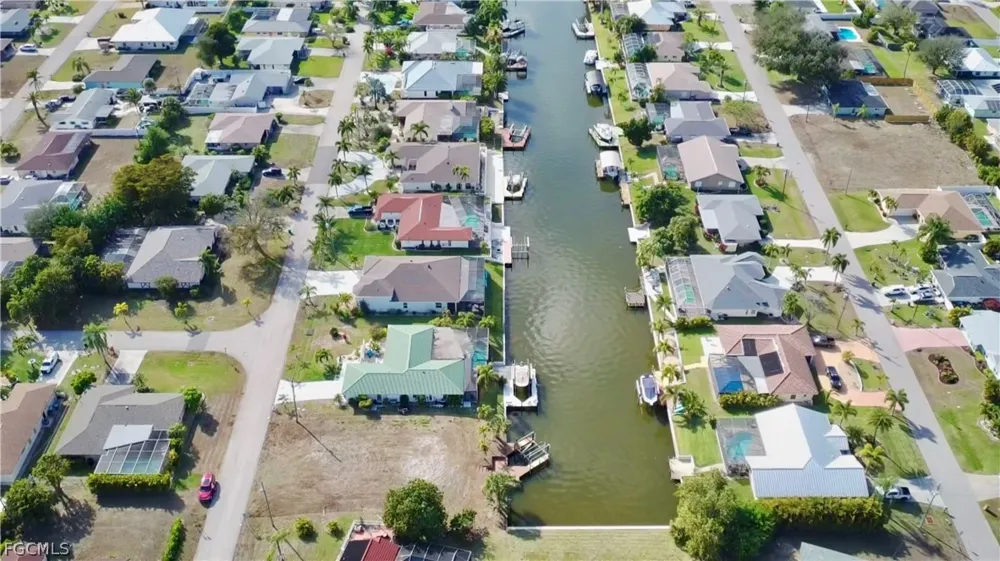 SE 33rd Terrace Cape Coral, FL 33904