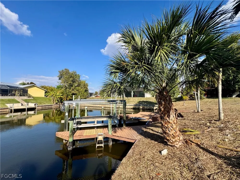 SE 33rd Terrace Cape Coral, FL 33904