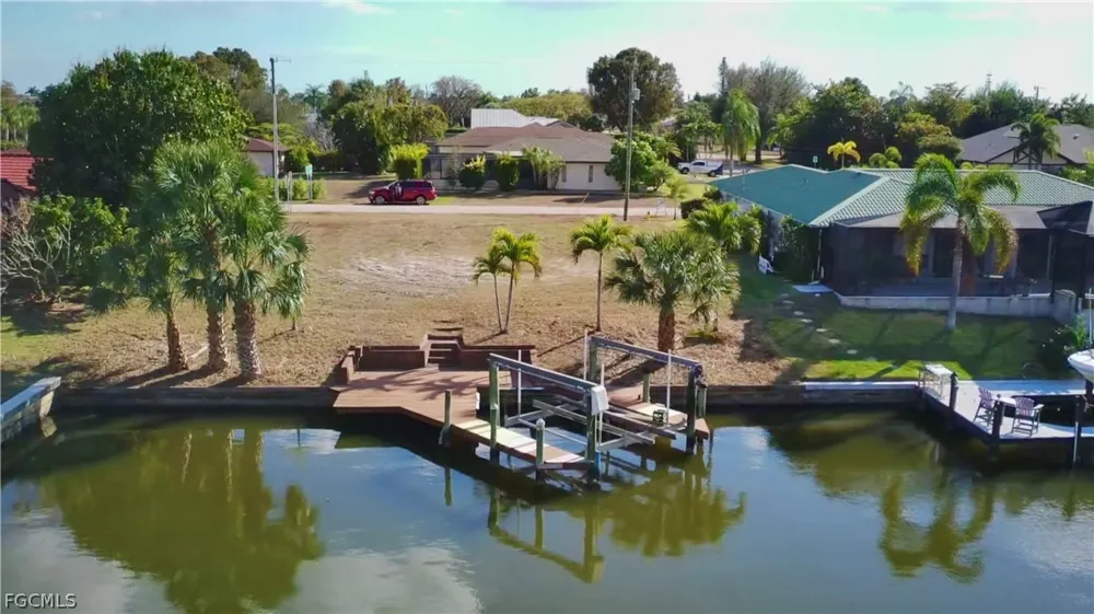 SE 33rd Terrace Cape Coral, FL 33904