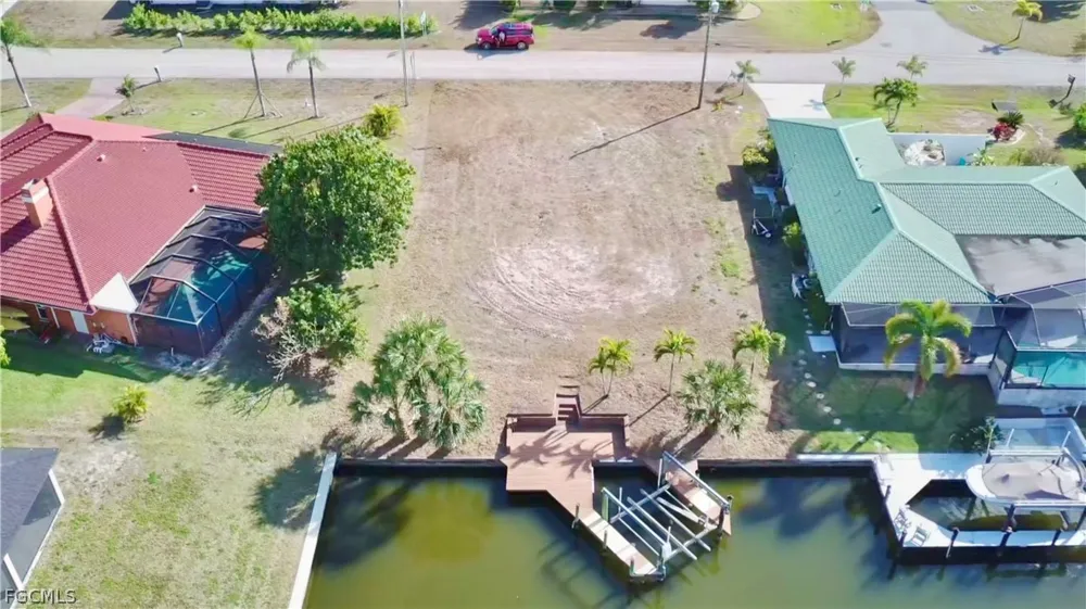SE 33rd Terrace Cape Coral, FL 33904