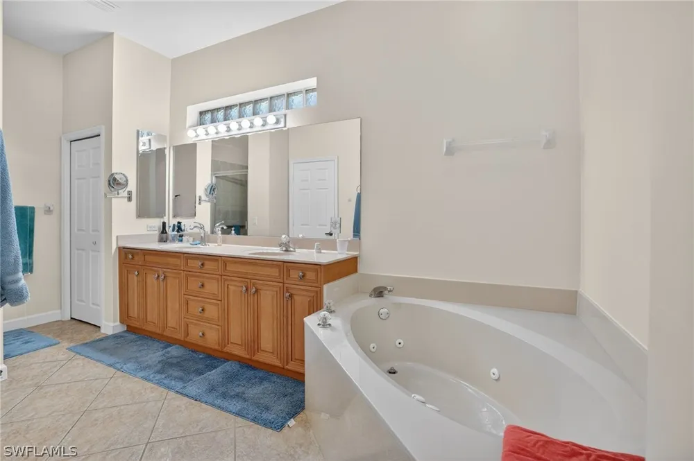 Sandpiper Way Naples, FL 34109