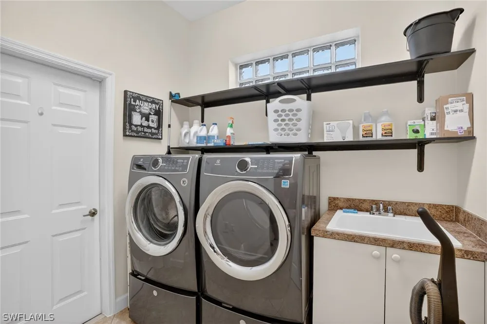 Sandpiper Way Naples, FL 34109