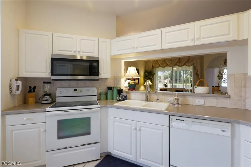Bay Lake Drive Fort Myers, FL 33907