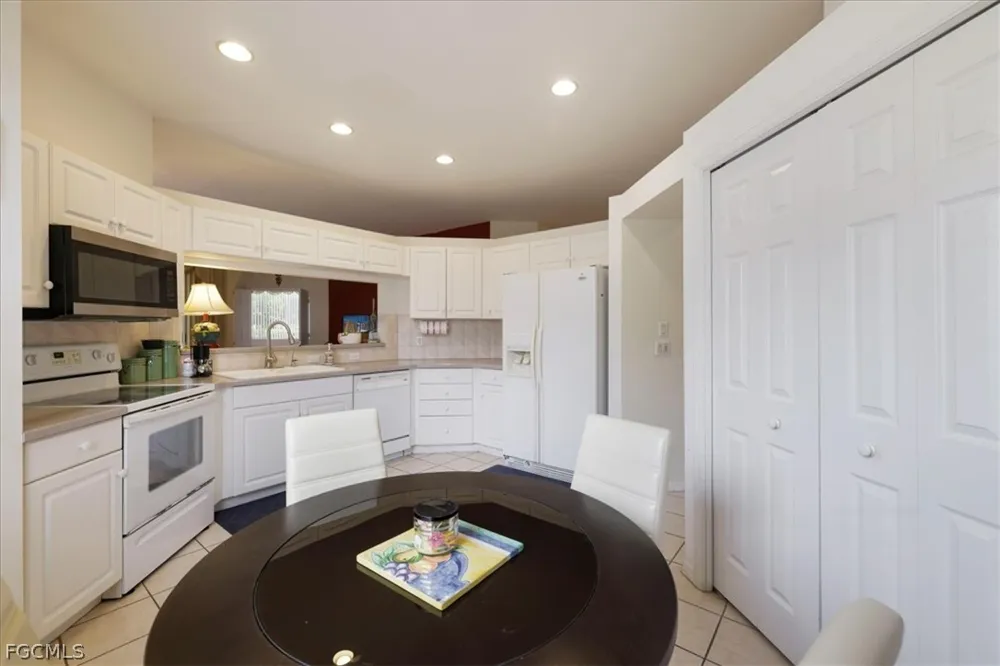 Bay Lake Drive Fort Myers, FL 33907