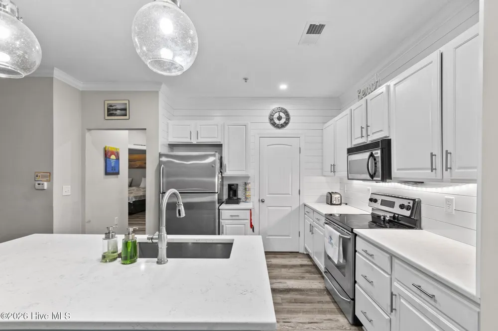 100 Gateway Condos Drive #Unit 115 Surf City, NC 28445