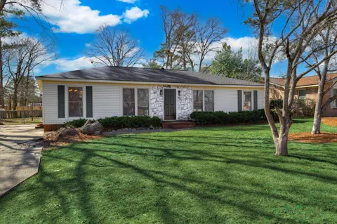 4121 Englewood Drive