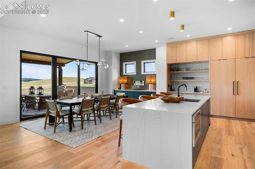 5815 Peppy San Circle Larkspur, CO 80118