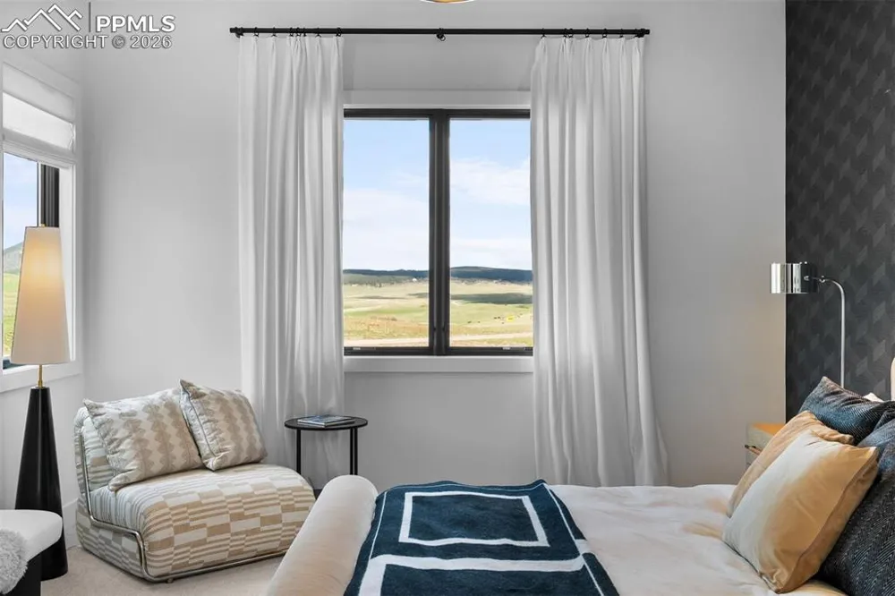5815 Peppy San Circle Larkspur, CO 80118