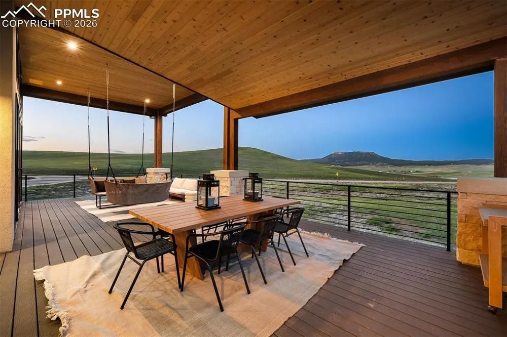 5815 Peppy San Circle Larkspur, CO 80118