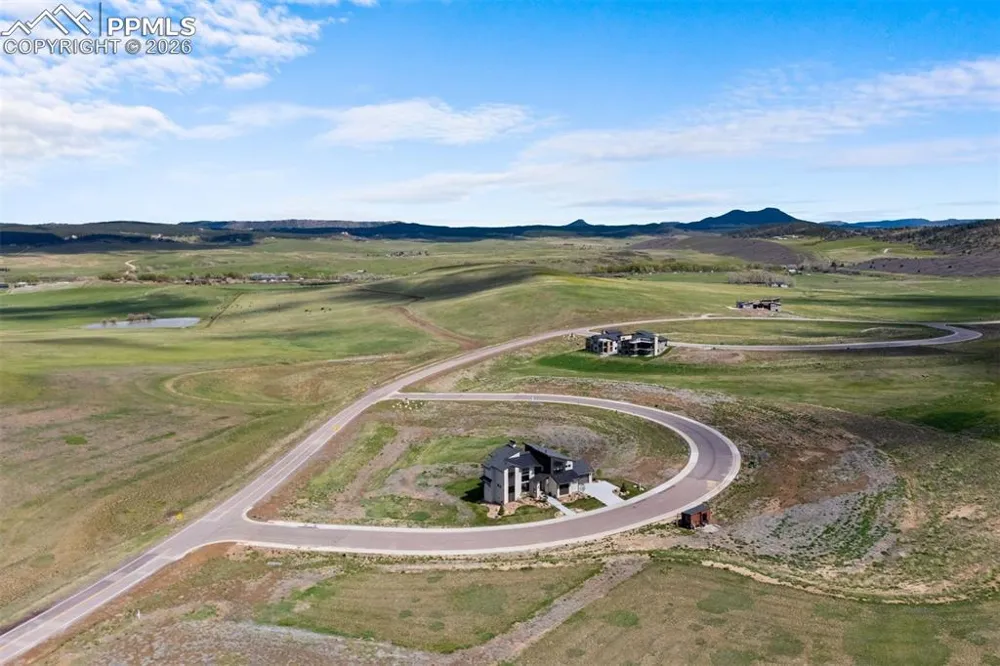 5815 Peppy San Circle Larkspur, CO 80118
