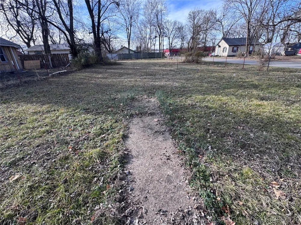 199 Seventh Stilwell, OK 74960