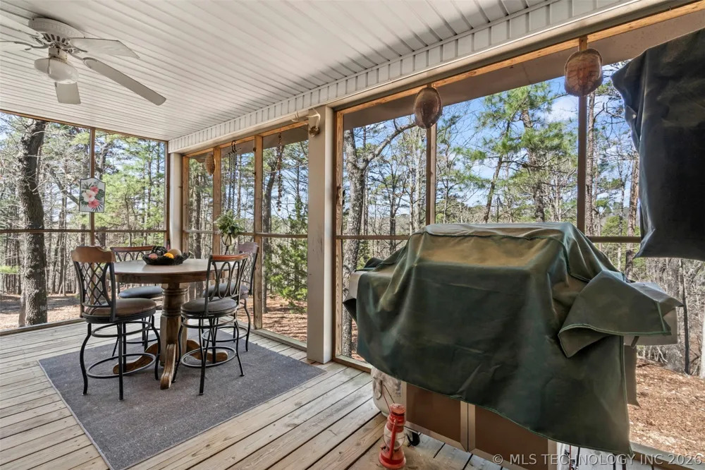 1117 Fox Point Road Kansas, OK 74347