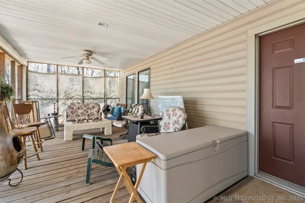 1117 Fox Point Road Kansas, OK 74347