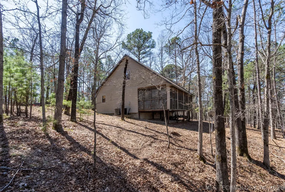1117 Fox Point Road Kansas, OK 74347