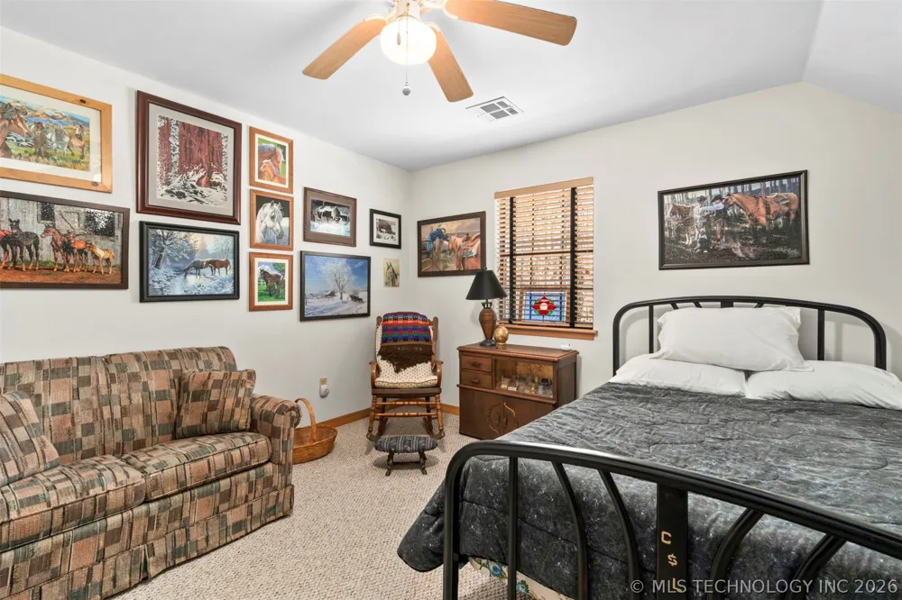 1117 Fox Point Road Kansas, OK 74347