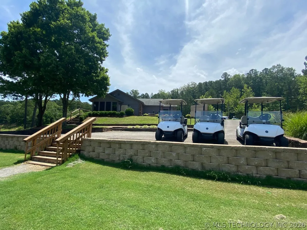1117 Fox Point Road Kansas, OK 74347
