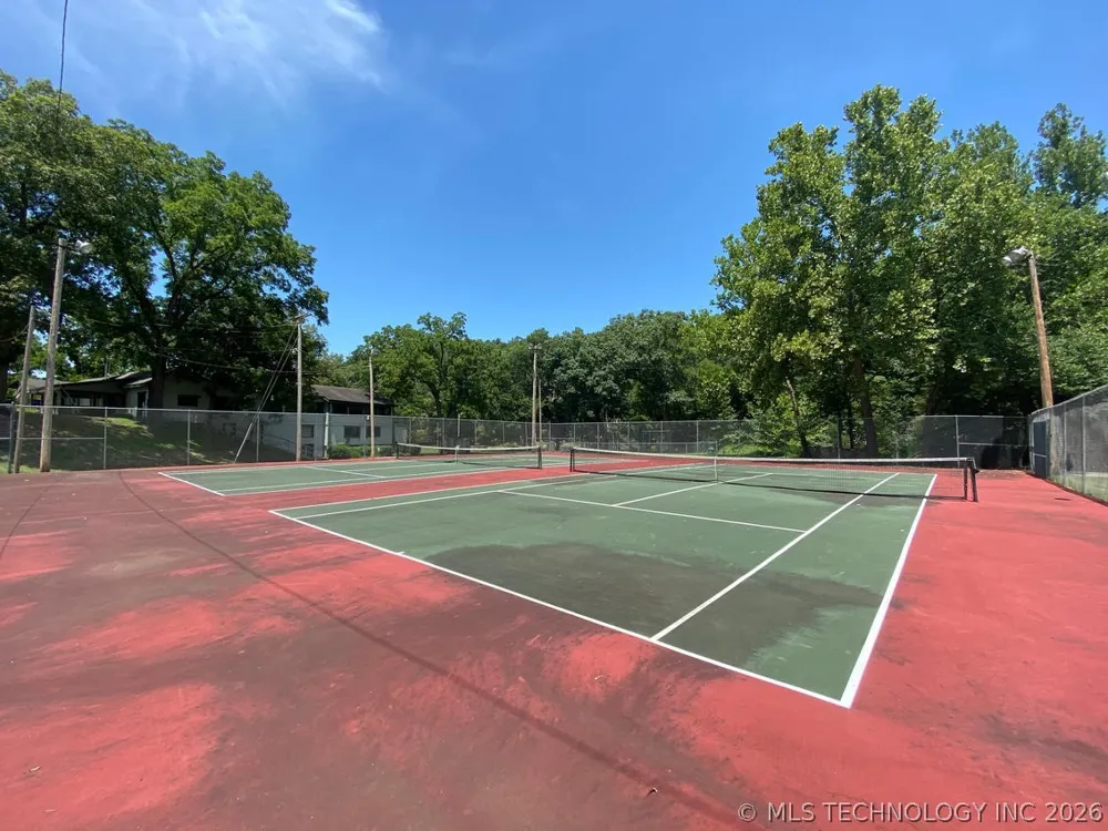 1117 Fox Point Road Kansas, OK 74347