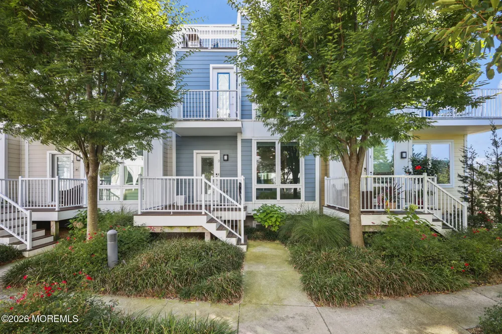 803 Kingsley Street #2