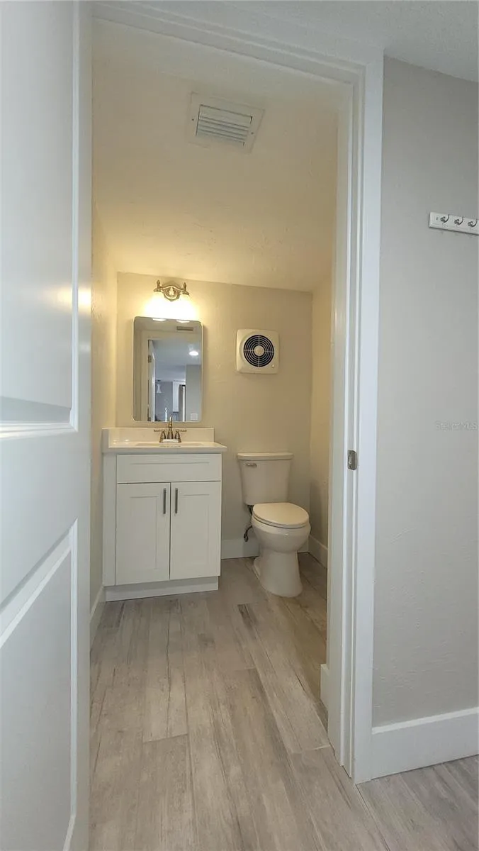 500 TREASURE ISLAND CAUSEWAY #106 Treasure Island, FL 33706