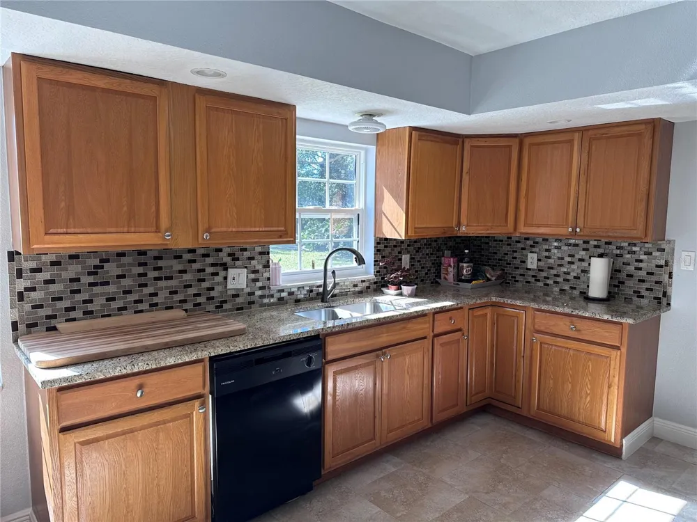 5710 JACQULYN DRIVE Zellwood, FL 32798