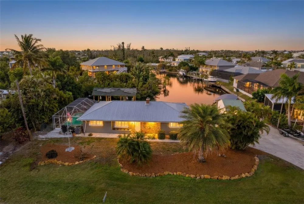 2740 SANIBEL BOULEVARD