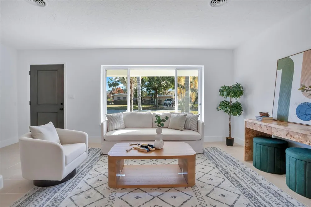 2801 GULFSTREAM ROAD Orlando, FL 32805