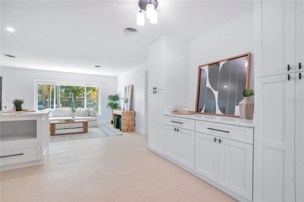 2801 GULFSTREAM ROAD Orlando, FL 32805