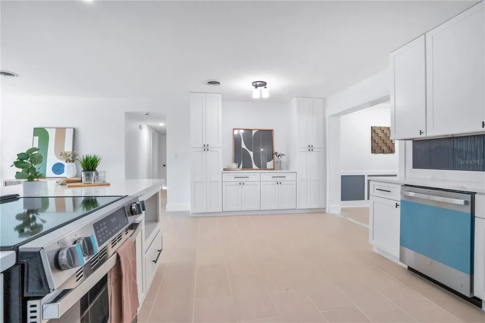 2801 GULFSTREAM ROAD Orlando, FL 32805