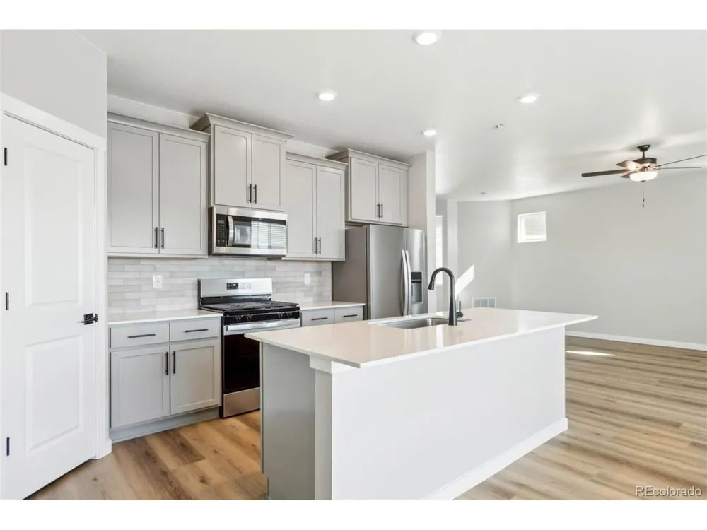 17893 E 94th Place Commerce City, CO 80022