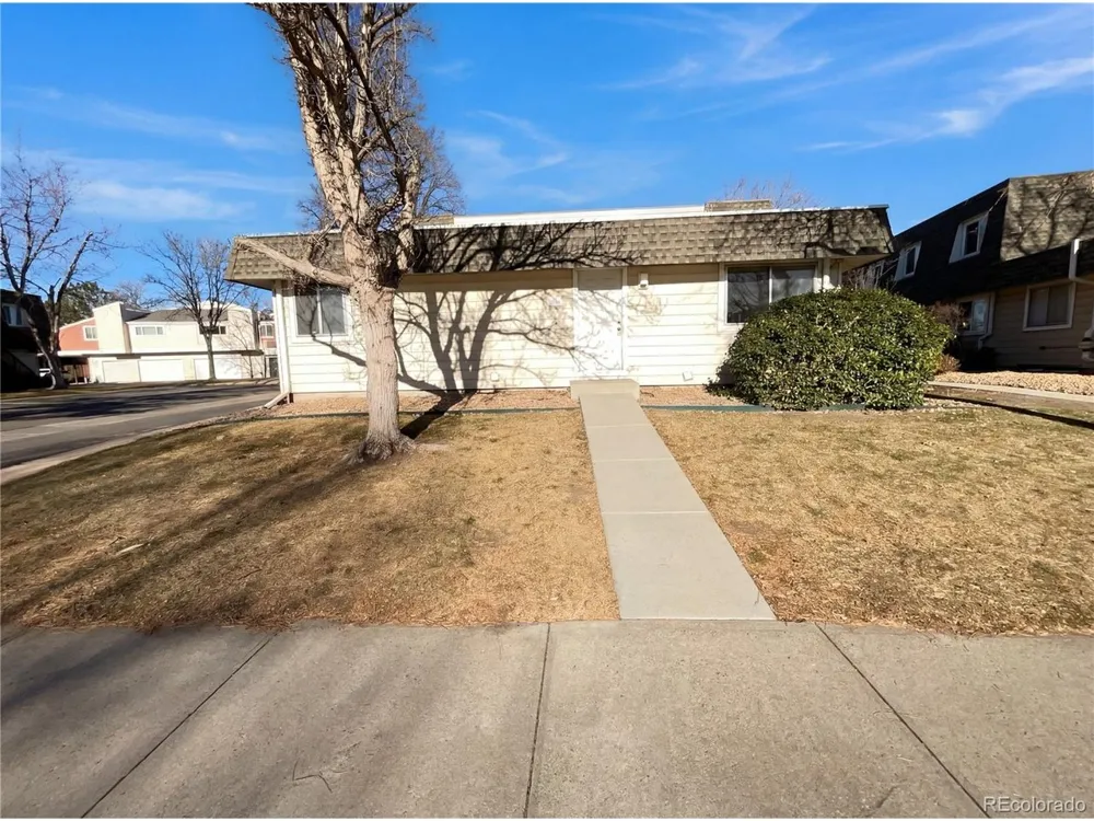 6805 E Arizona Avenue #A